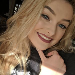 Meet your Posher, Tabitha